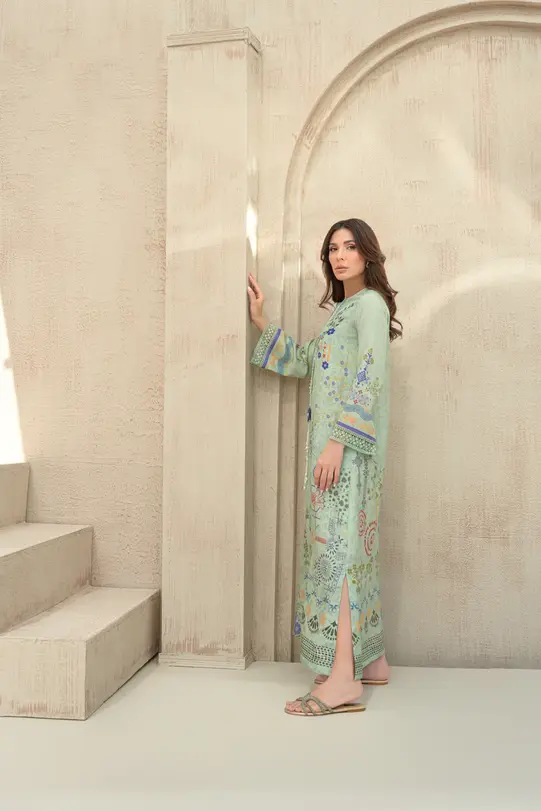 ALLURE - Image 6
