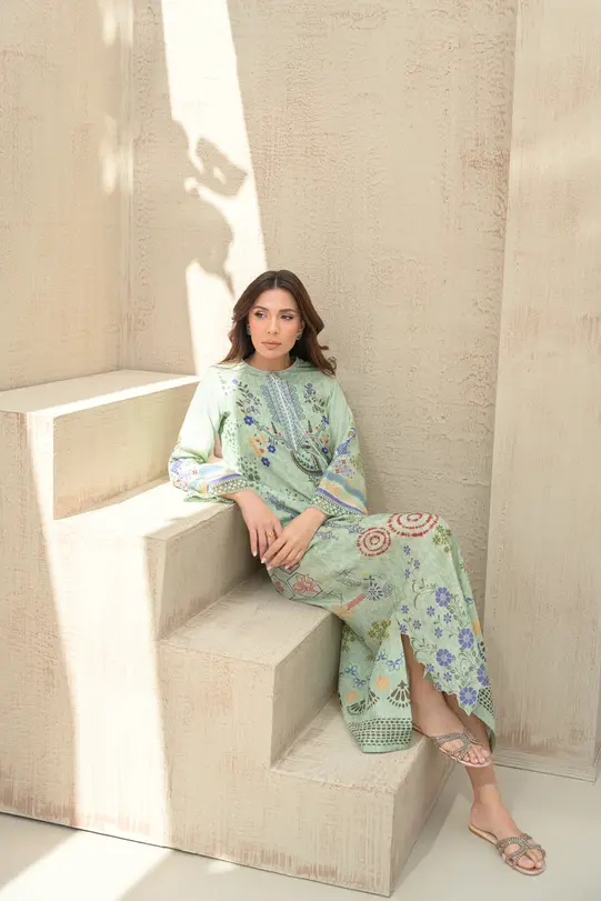 ALLURE - Image 7