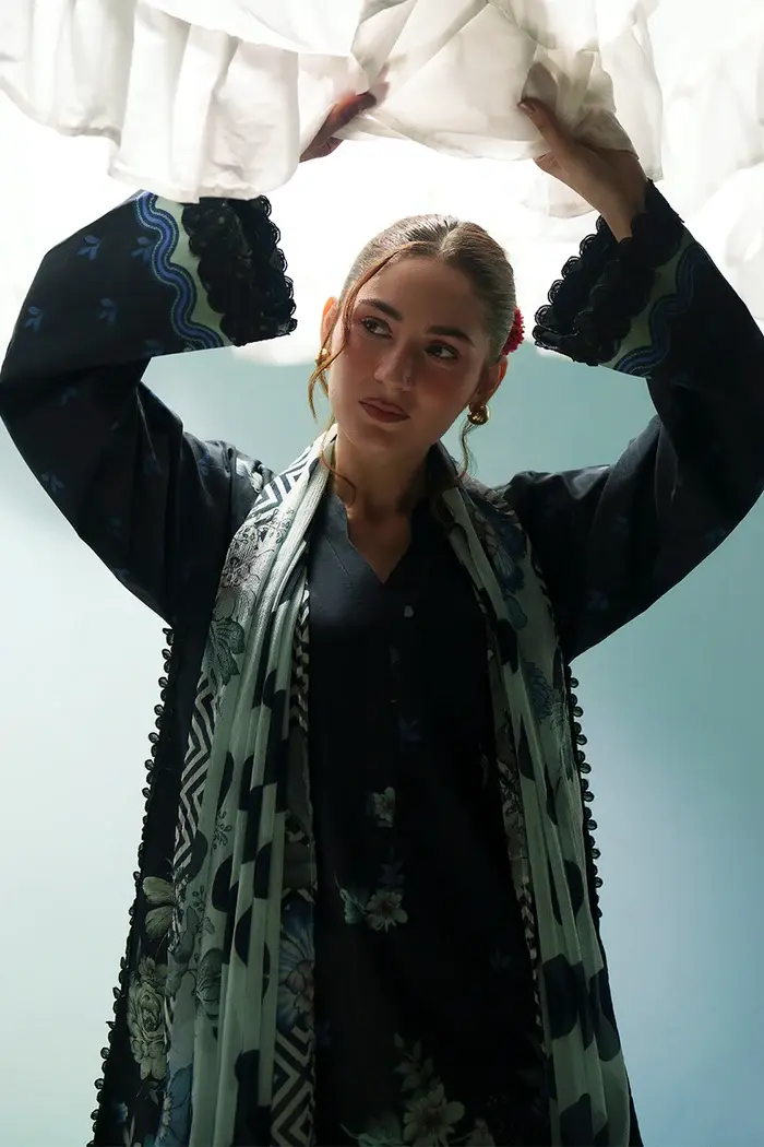 Black Floral - Image 4