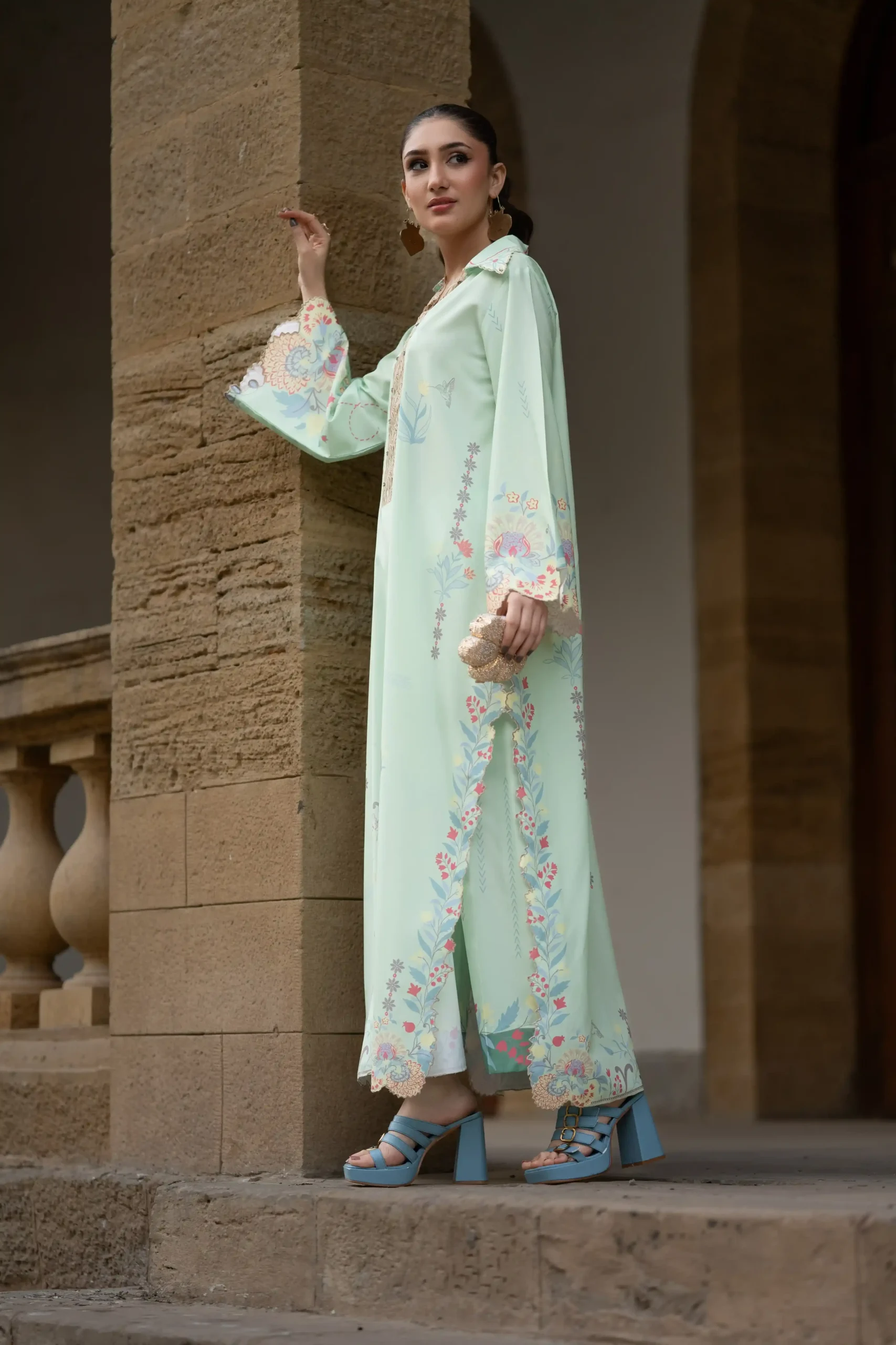 Khamosh Bahaar - Image 12