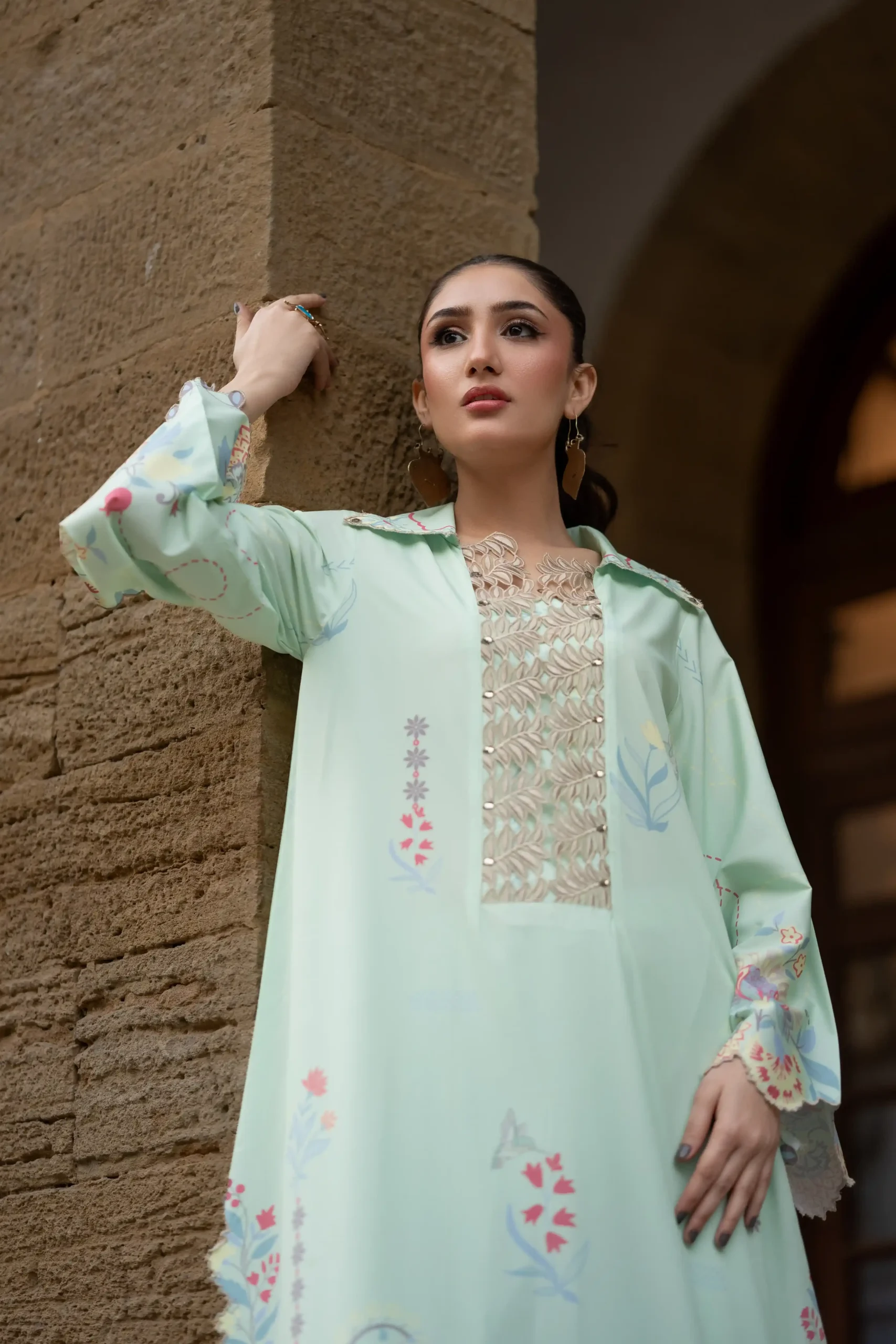 Khamosh Bahaar - Image 10