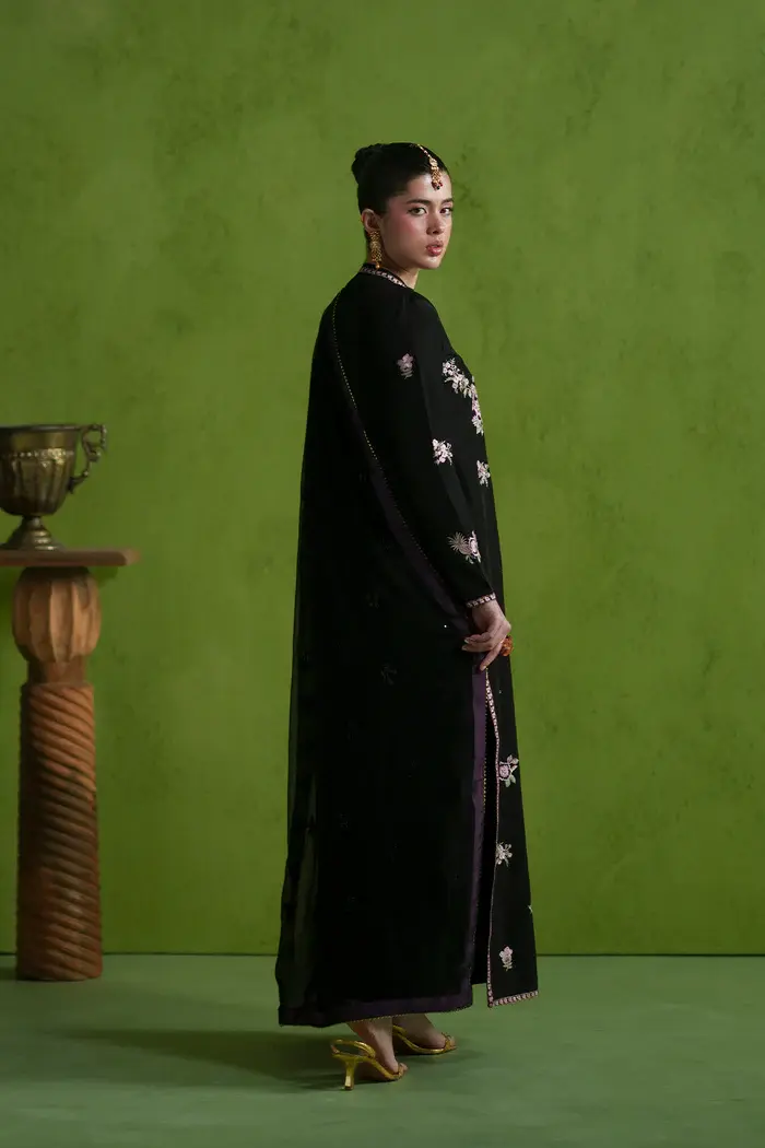 Black Rose - Image 7