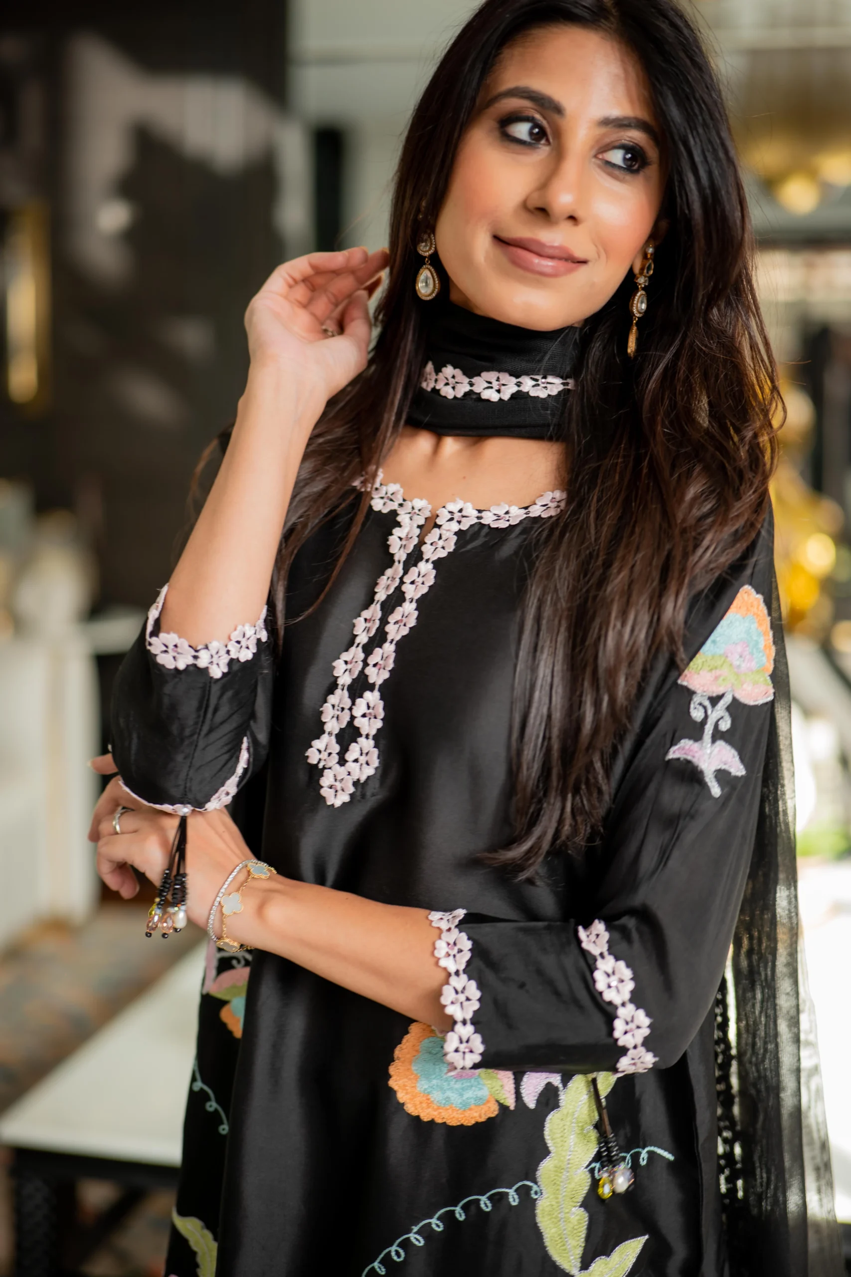 Black butter silk - Image 2