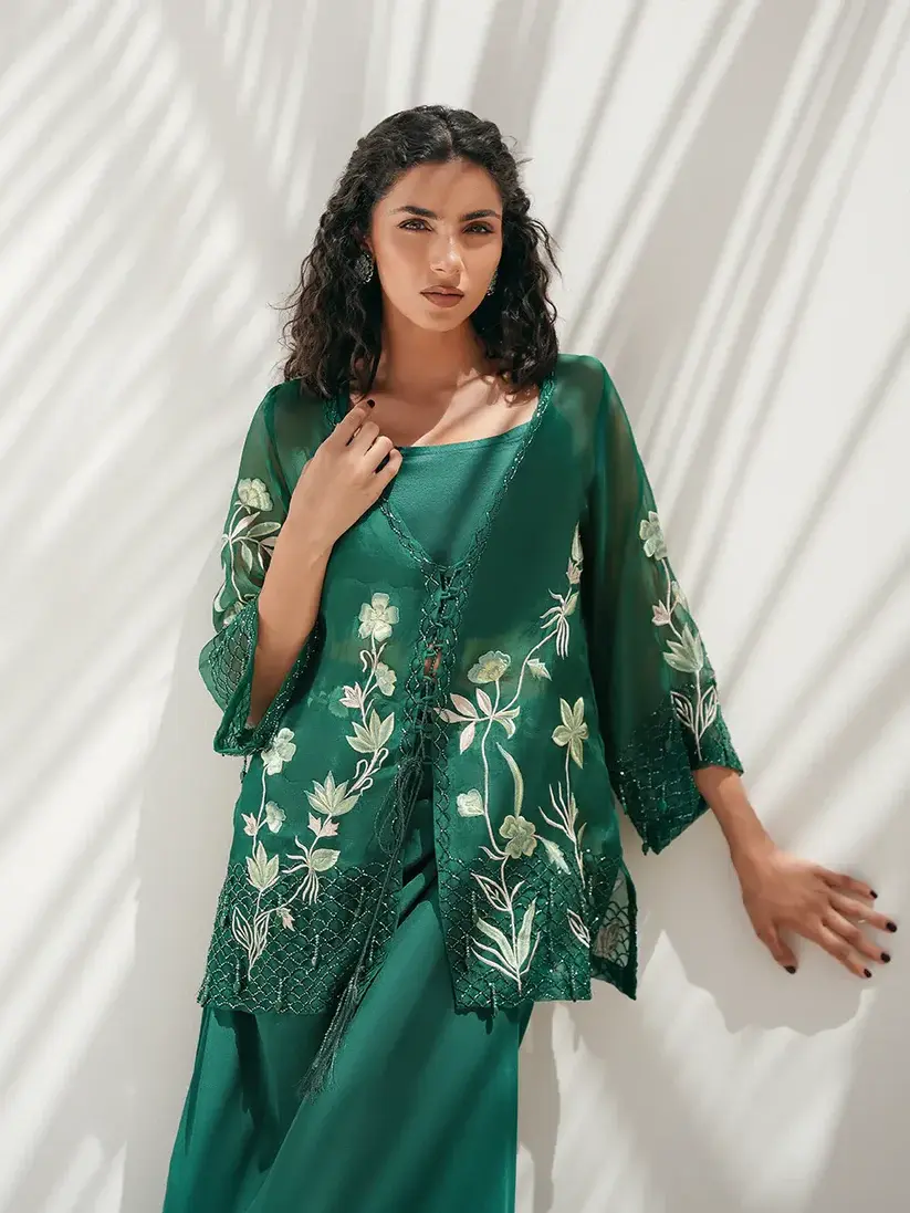 Mehreen - Image 3