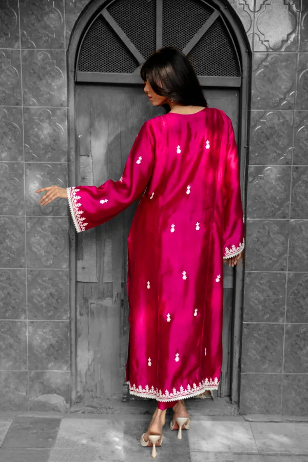 Afra - Image 3