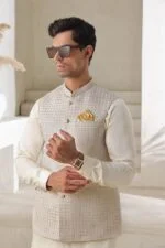 ESSENTAIL CREAM W/COAT - Image 2